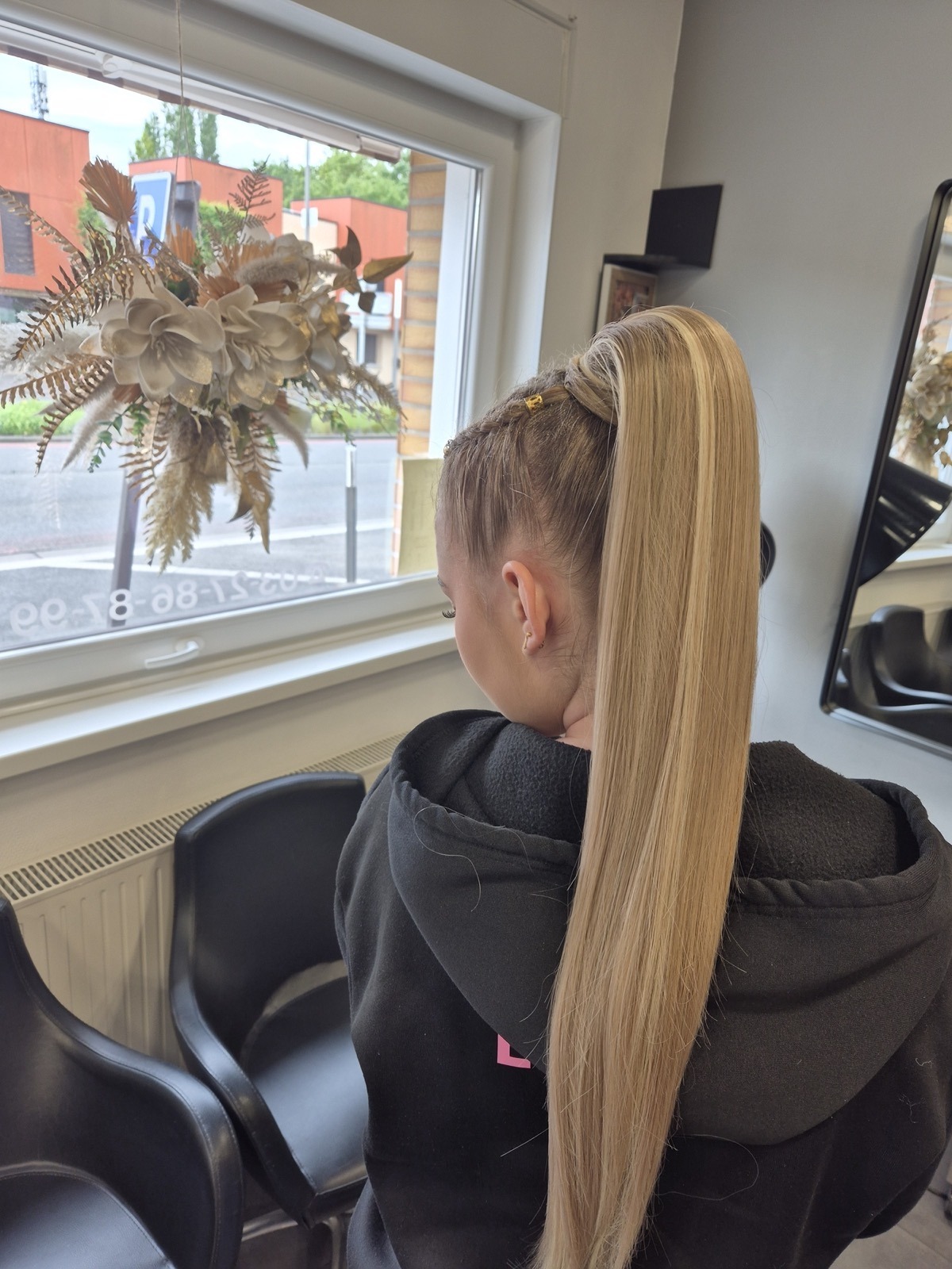 Coiffure événement réalisée chez Carré d'Hair